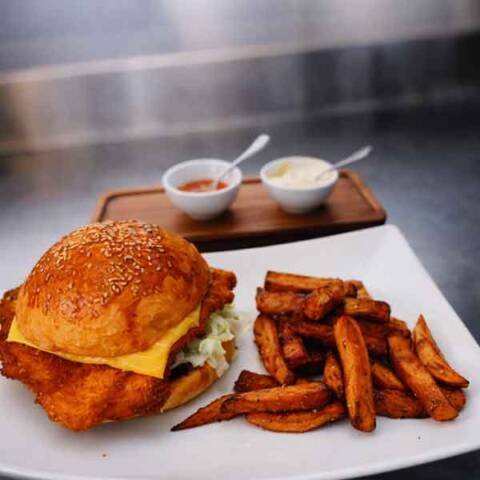 Crispy Chicken Burger (Hausgemacht)
