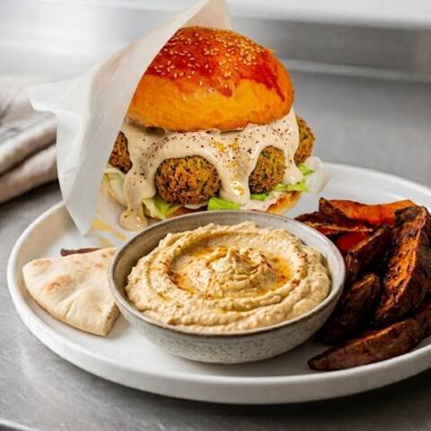 7.Vegan Burger (Hausgemacht)